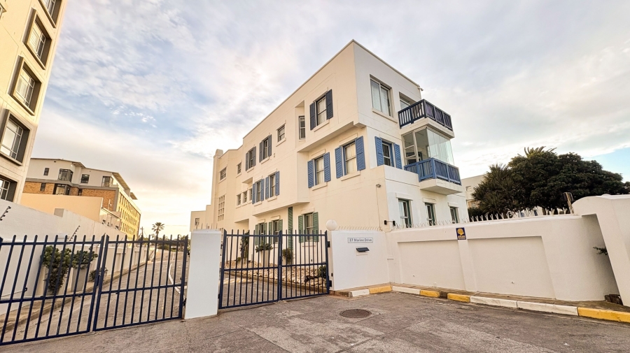 2 Bedroom Property for Sale in Summerstrand Eastern Cape